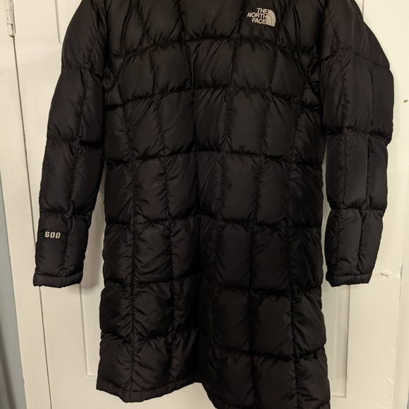 Women's The North Face Metropolis Down Parka - Picture 6 of 9
